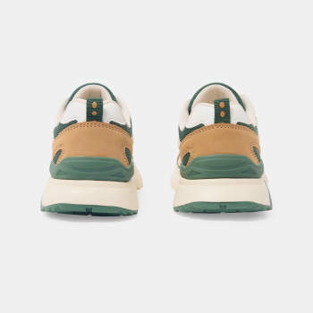 حذاء رياضي للجري باللون...